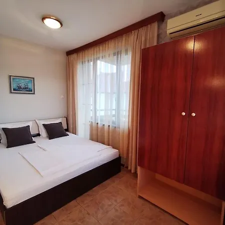 Πανσιόν Kaliana 3*