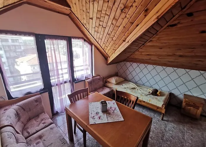 בית הארחה Kaliana